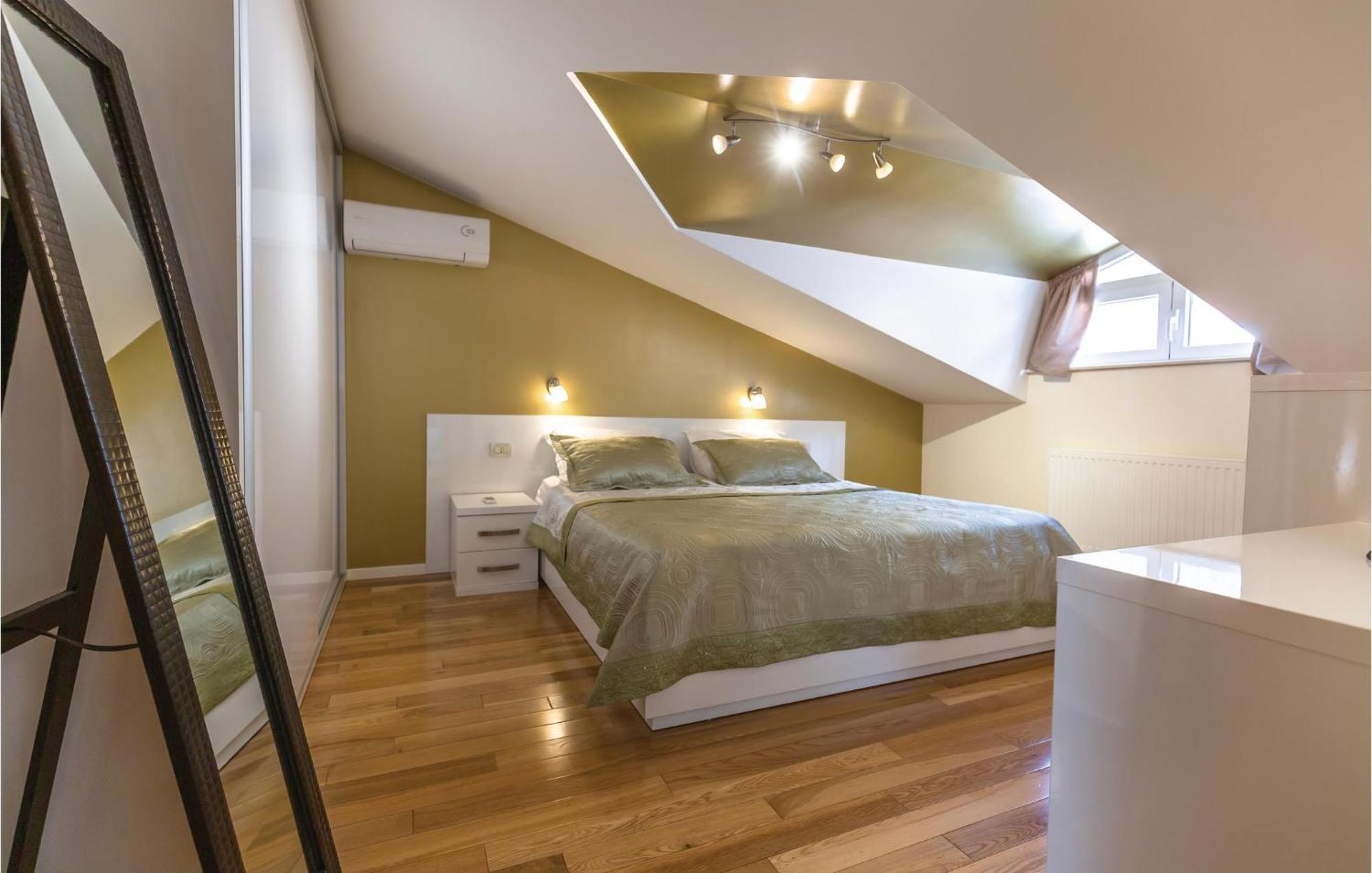 Lovely In With Kitchenette